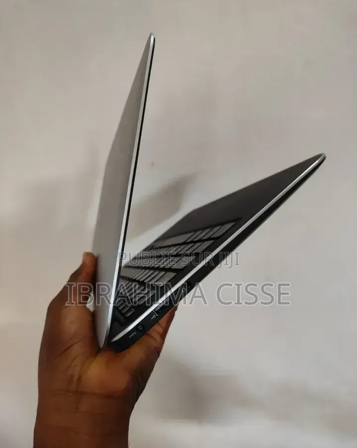 Nouveau Ordinateur portable Dell XPS 13 8GB Autre SSD 256GB
