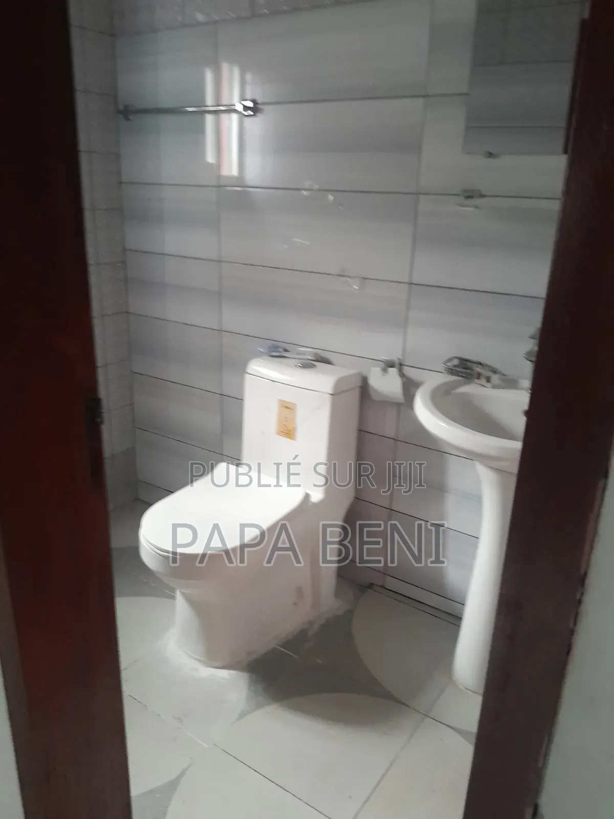 4chbre Villa dans Bosko, Cocody à Louer