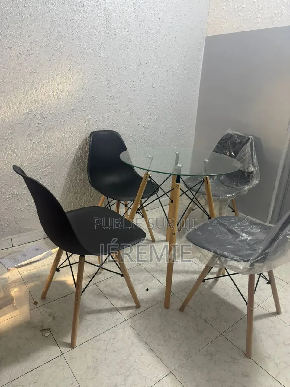 Table À Manger 4chaise