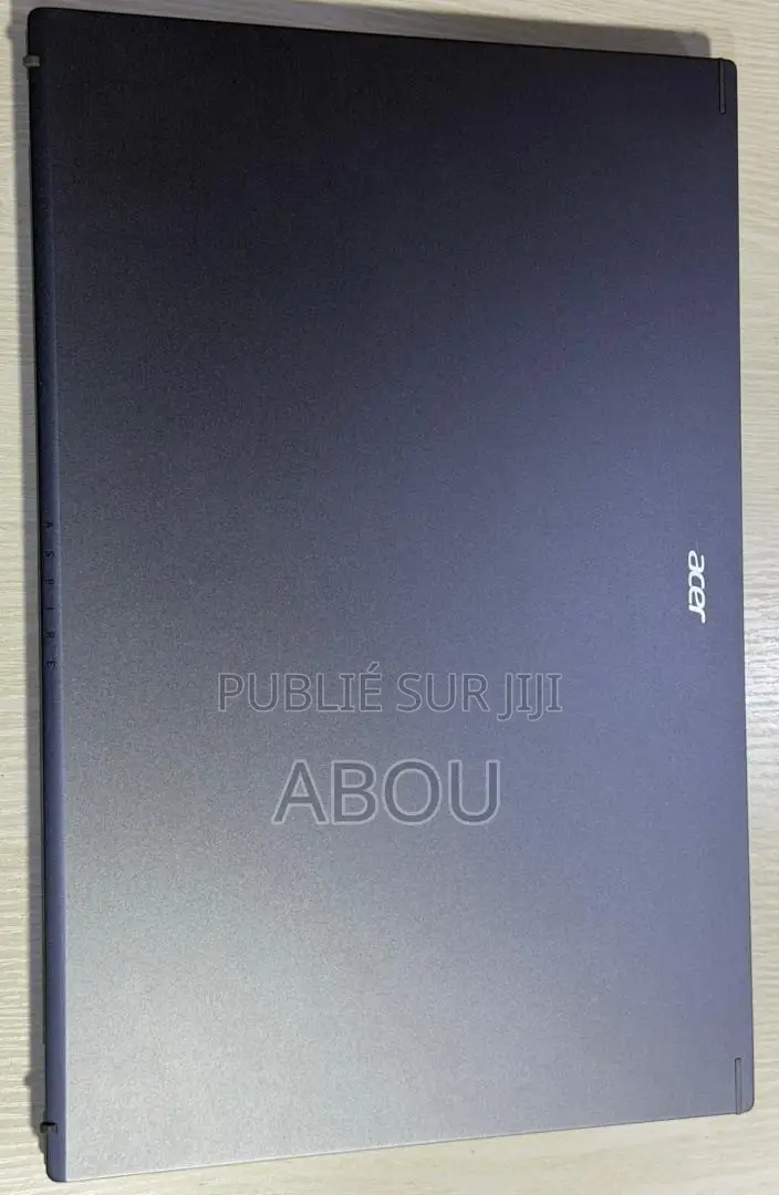 Nouveau Ordinateur portable Acer Aspire 1 16GB Intel Core i7 SSD 1T