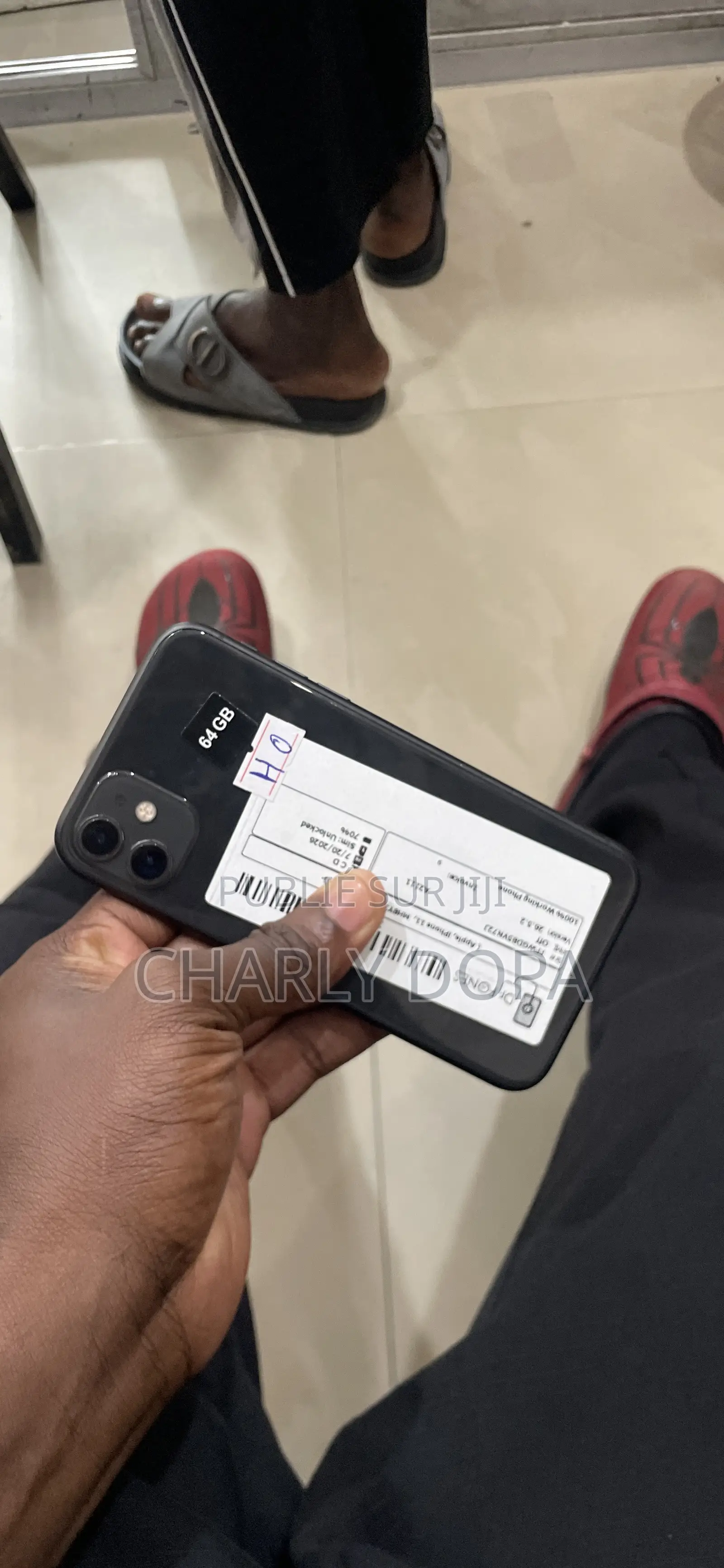 Apple iPhone 11 64 GB Noir