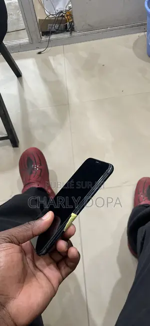 Apple iPhone 11 Pro 64 GB Vert