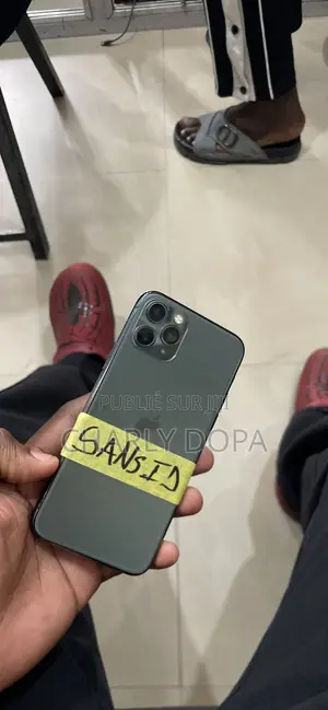 Apple iPhone 11 Pro 64 GB Vert