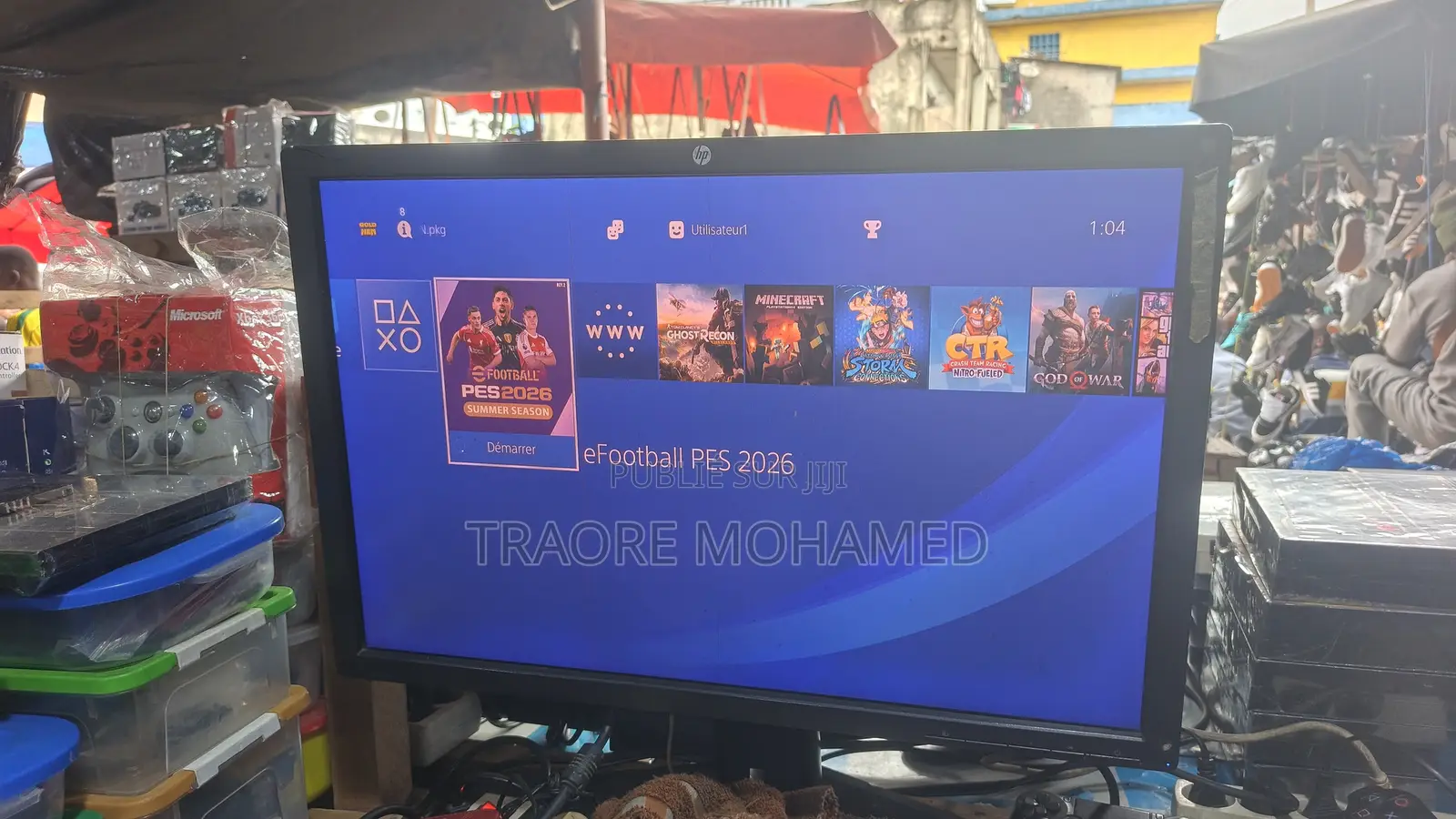 Ps4 Craquer, Quasi Neuf Avec 2 Manette, 10 Jeux