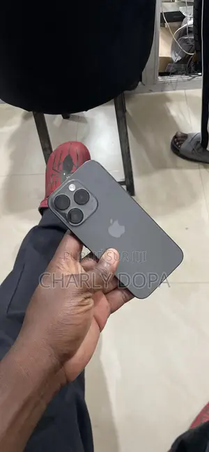 Apple iPhone 15 Pro 128 GB Noir