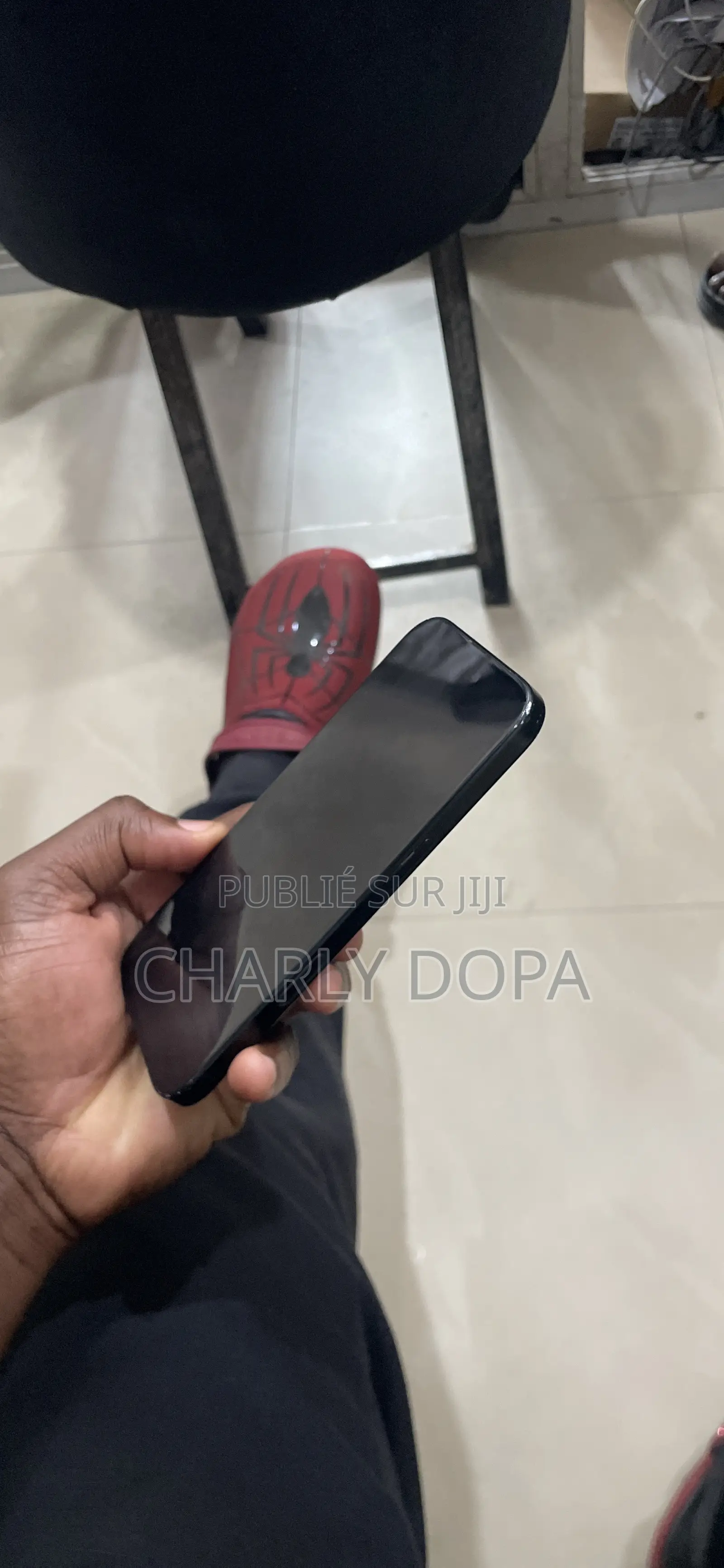 Apple iPhone 16 128 GB Noir