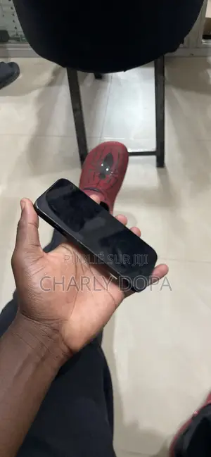 Apple iPhone 16 128 GB Noir