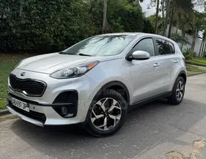 Kia Sportage LX 2021 Gris