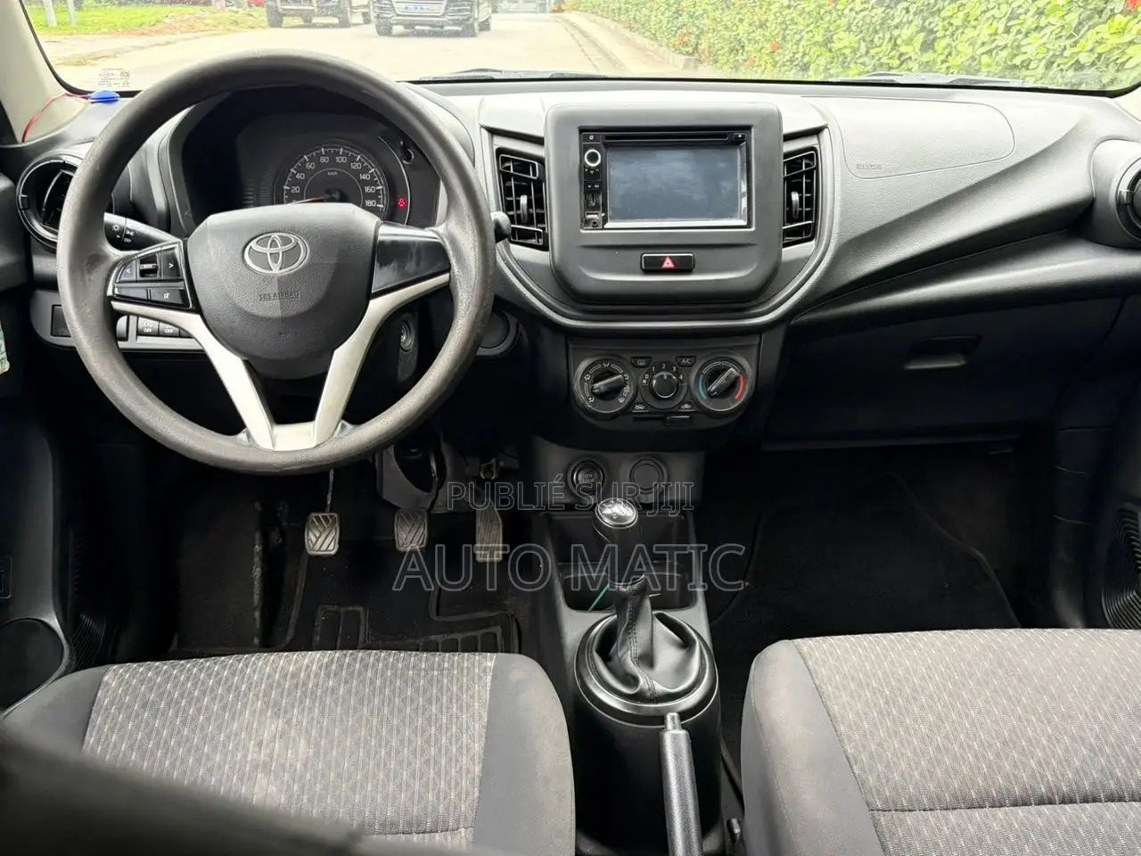 Toyota Vitz 1.0 FWD 5dr 2020 Blanc