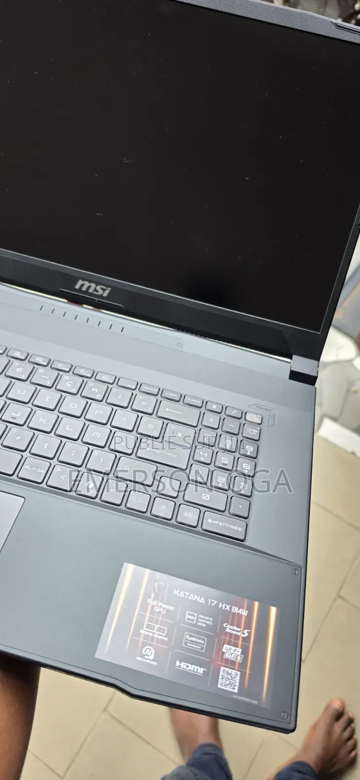 Nouveau Ordinateur portable MSI Katana 17 32GB Intel Core i7 SSD 1T