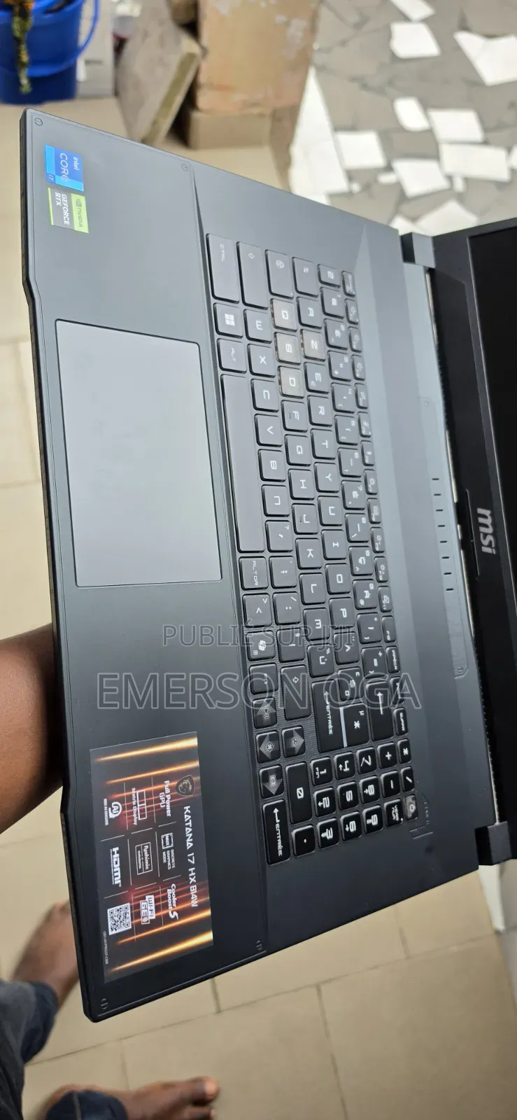 Nouveau Ordinateur portable MSI Katana 17 32GB Intel Core i7 SSD 1T