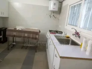 5chbre Villa dans Villa 5 Pièces à Vendre