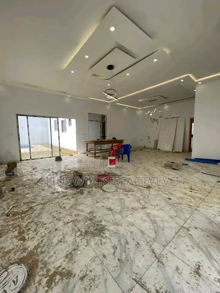 9chbre Duplex dans Rivera Faya Jules, Grand-Bassam à Vendre