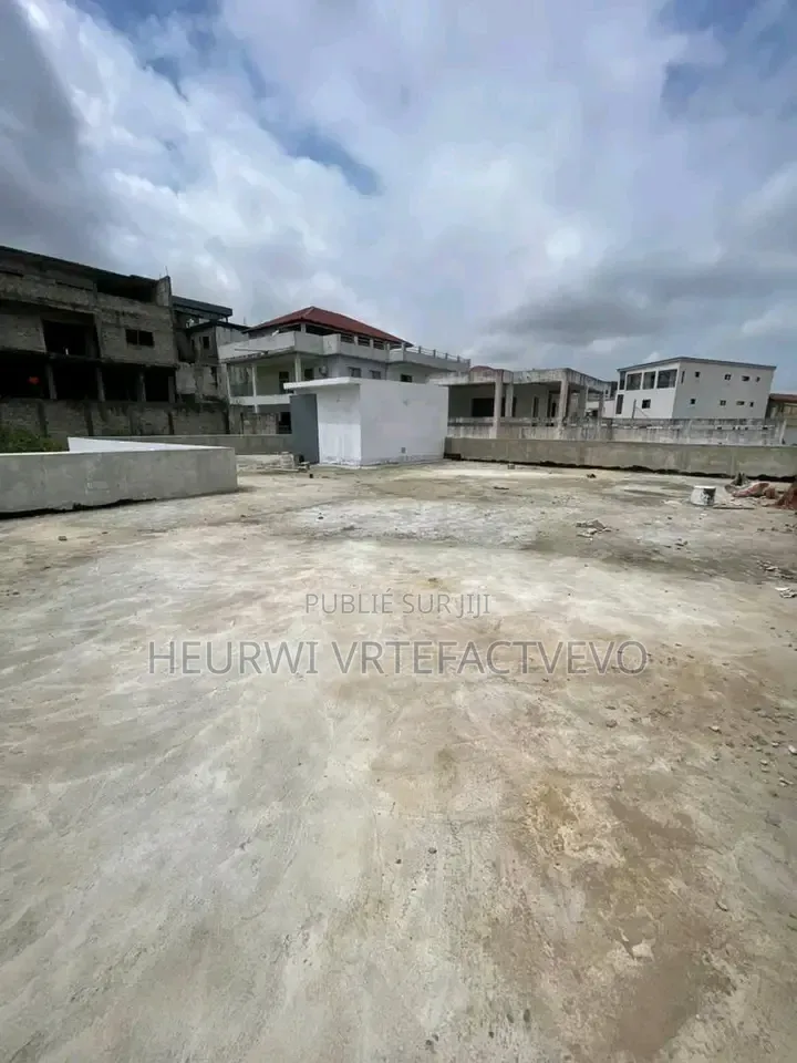 9chbre Duplex dans Rivera Faya Jules, Grand-Bassam à Vendre