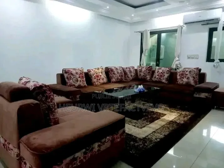 6chbre Duplex dans Angre Complexe, Cocody à Vendre