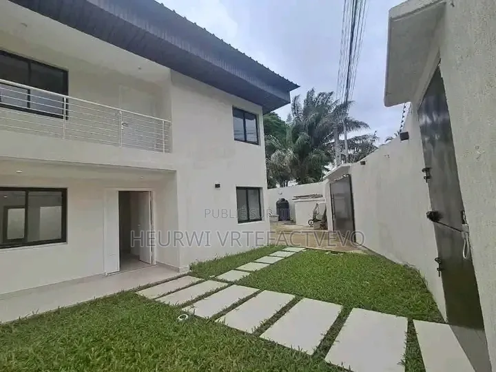 4chbre Duplex dans 2 Plateau Ena, Cocody à Vendre