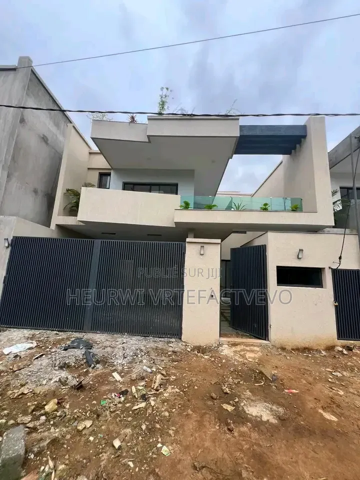 6chbre Duplex dans Free World, Bingerville à Vendre