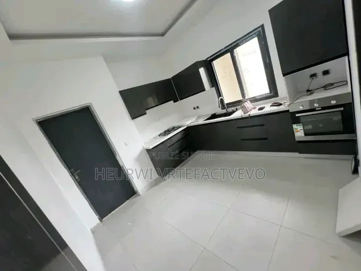 6chbre Duplex dans Free World, Bingerville à Vendre