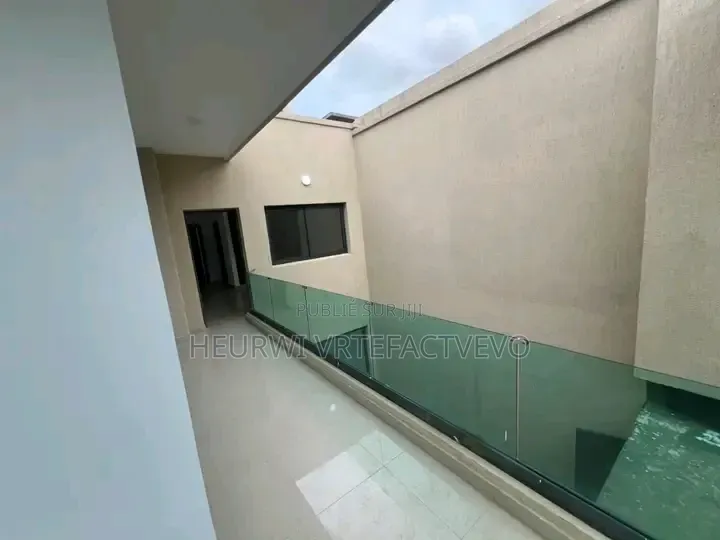 6chbre Duplex dans Free World, Bingerville à Vendre
