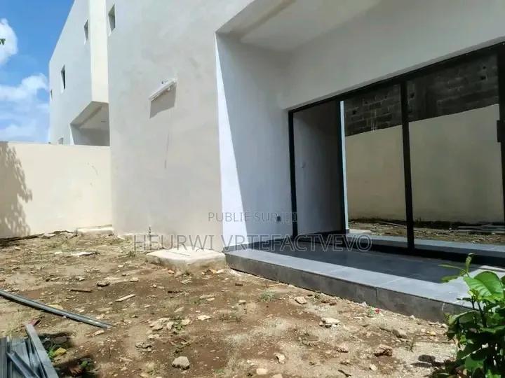 4chbre Duplex dans Abatta, Cocody à Vendre