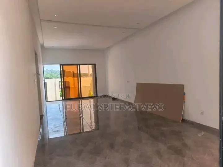 4chbre Duplex dans Abatta, Cocody à Vendre