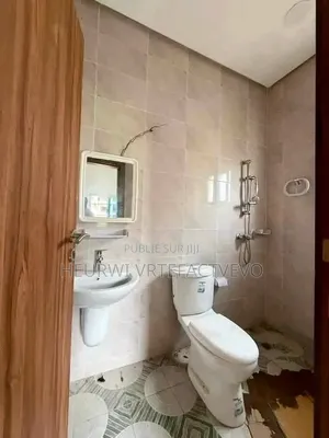 5chbre Duplex dans Bingerville à Vendre