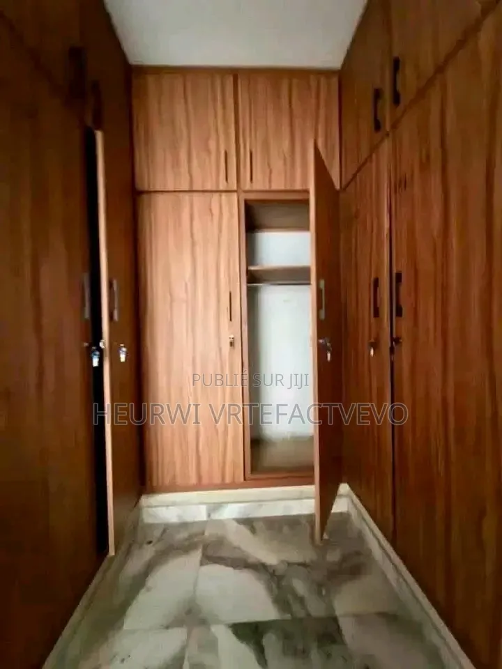 5chbre Duplex dans Bingerville à Vendre