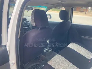 Mazda BT-50 2018 Blanc cassé