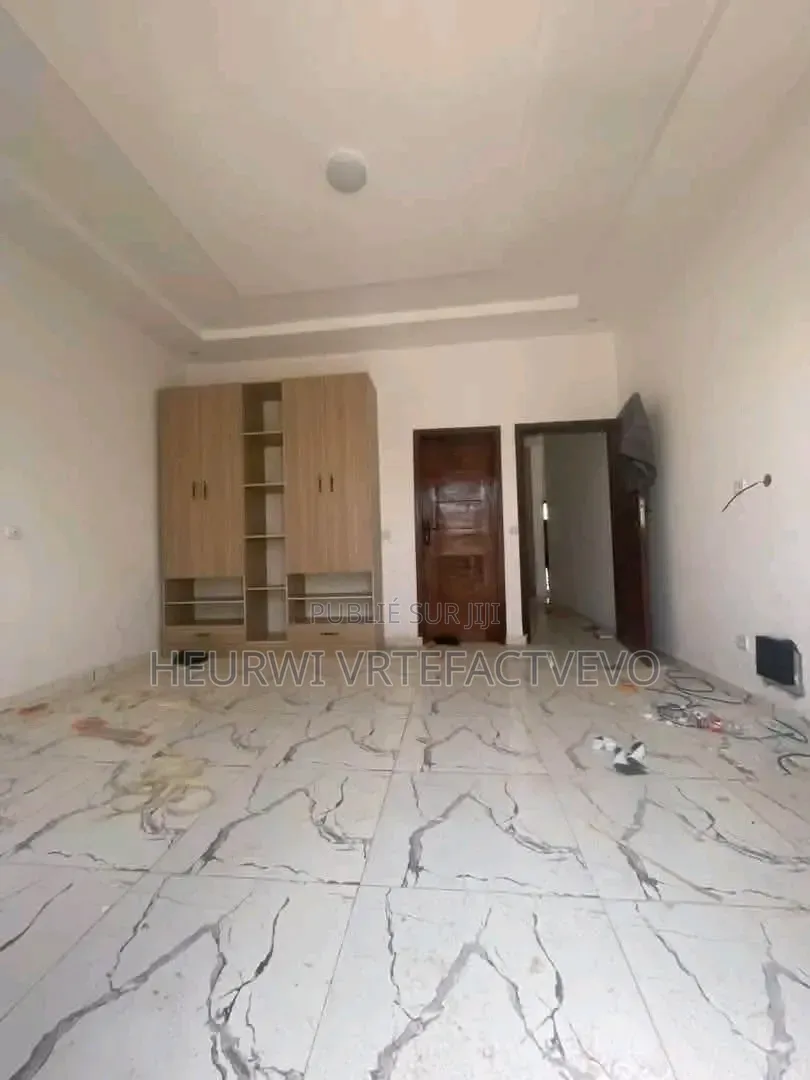 4chbre Duplex dans Bingerville Anan, Cocody à Vendre
