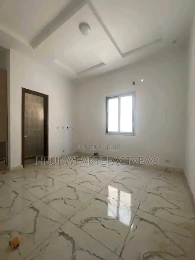 4chbre Duplex dans Bingerville Anan, Cocody à Vendre