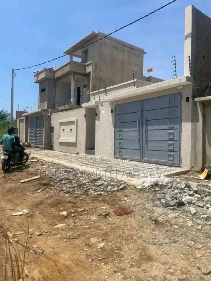4chbre Duplex dans Bingerville Anan, Cocody à Vendre