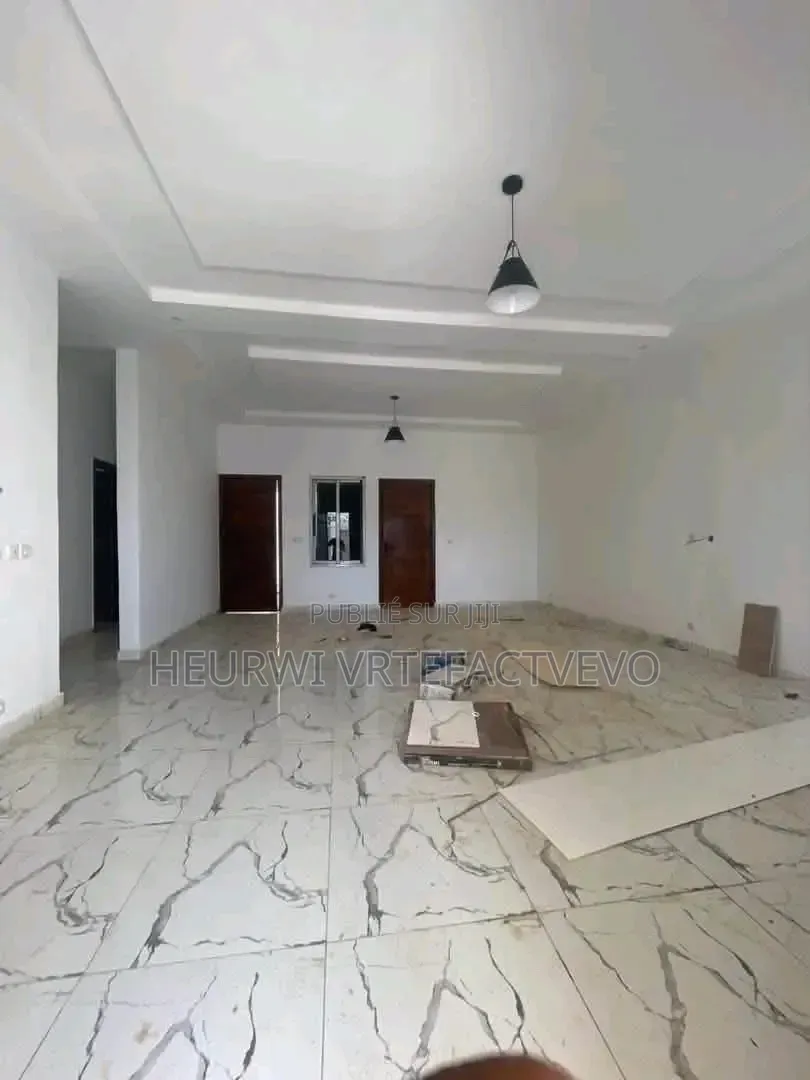 4chbre Duplex dans Bingerville Anan, Cocody à Vendre