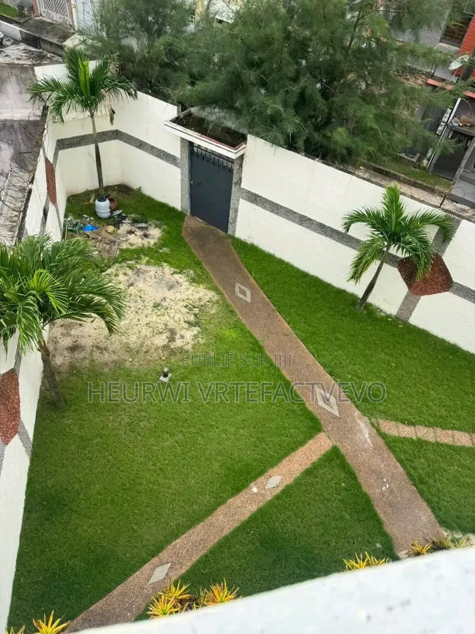 12chbre Duplex dans Angre Star 9, Cocody à Vendre