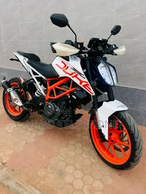 Nouveau Arche Vector 2022 Rouge