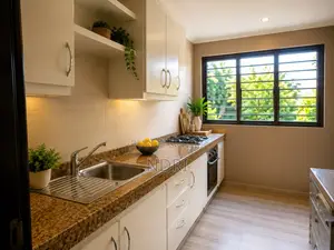 3chbre Villa dans Isr Immo, Cocody à Louer