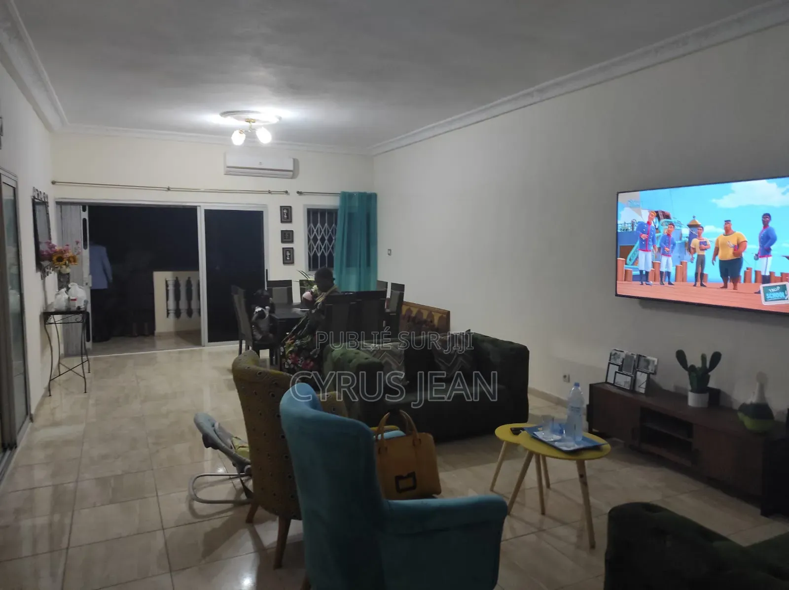 4chbre Villa dans Villa, Cocody à Louer