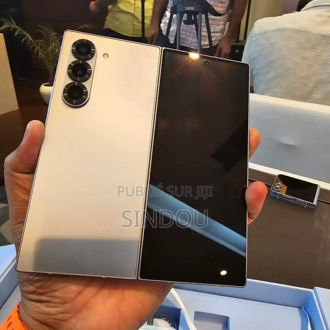 Neuf Samsung Galaxy Fold 512 GB Bleu