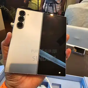 Neuf Samsung Galaxy Fold 512 GB Bleu