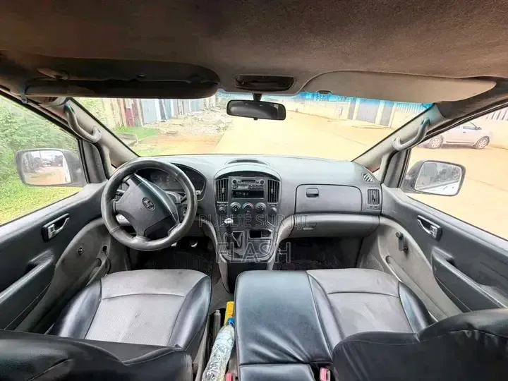Hyundai H200 2008 Blanc