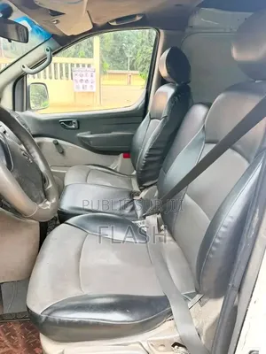 Hyundai H200 2008 Blanc