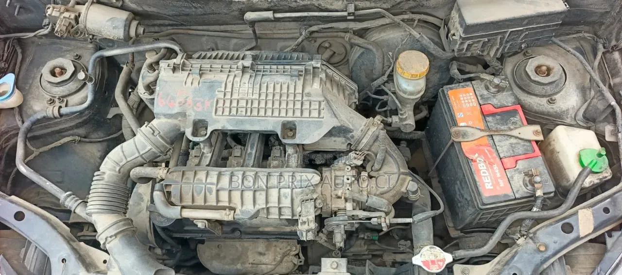 Suzuki Alto 660cc FWD 2015 Gris