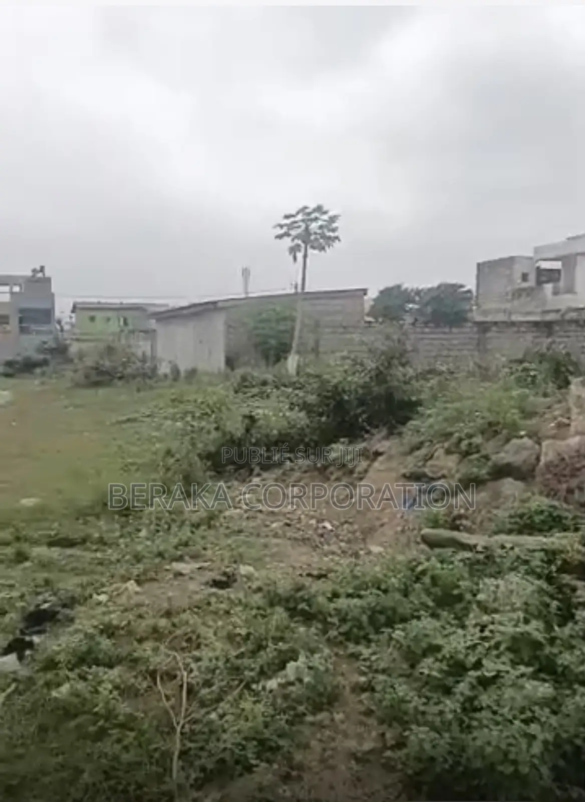  TERRAIN À VENDRE – ANGRÉ   Non Loin De La Y4  1 000 M2 |  ACD 