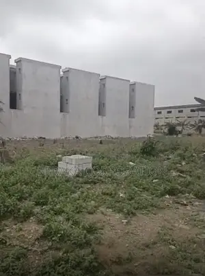  TERRAIN À VENDRE – ANGRÉ   Non Loin De La Y4  1 000 M2 |  ACD 