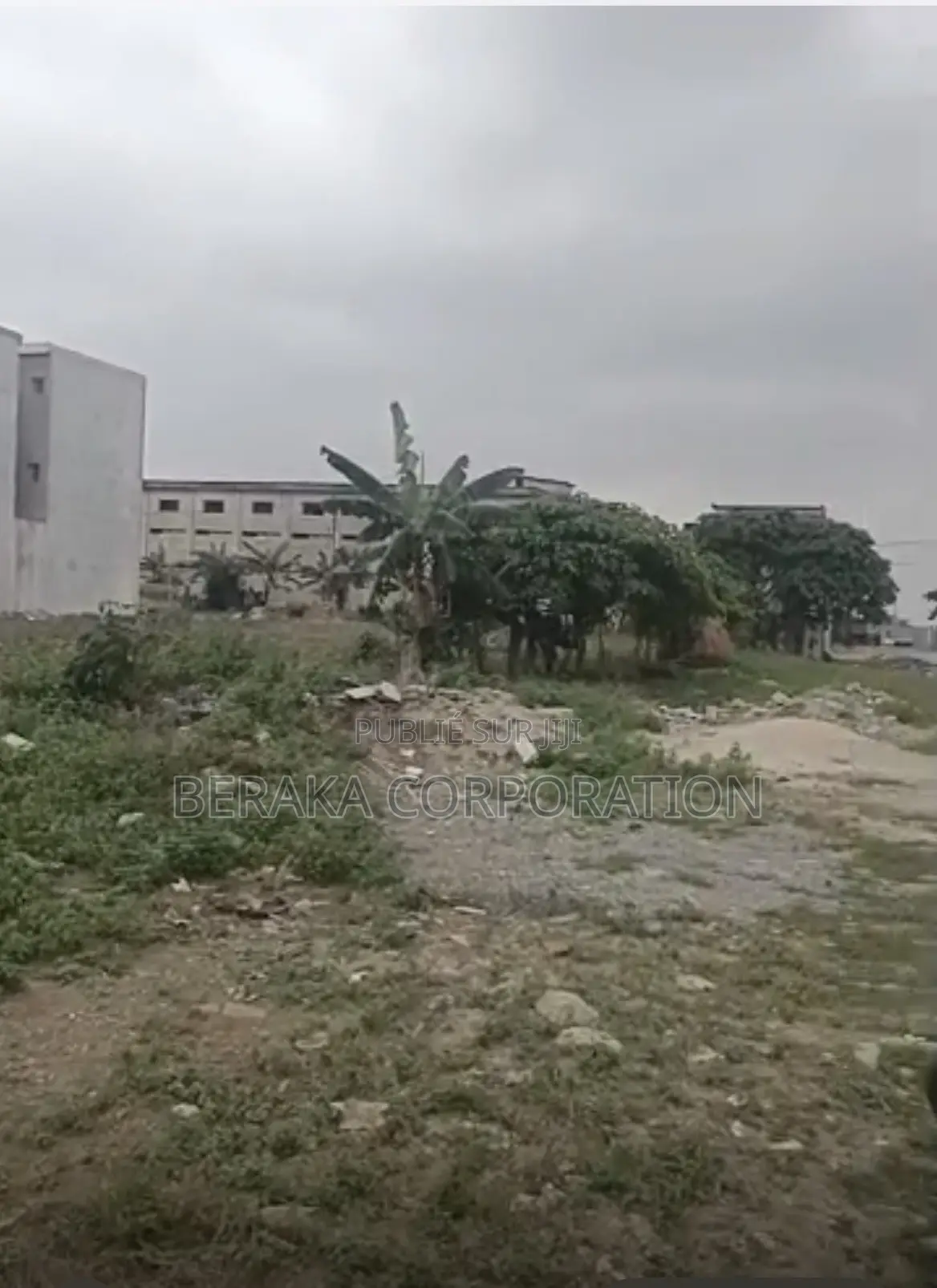  TERRAIN À VENDRE – ANGRÉ   Non Loin De La Y4  1 000 M2 |  ACD 