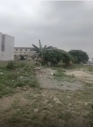  TERRAIN À VENDRE – ANGRÉ   Non Loin De La Y4  1 000 M2 |  ACD 
