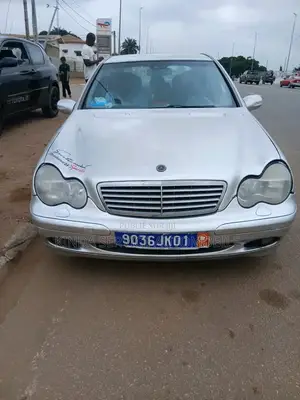 Mercedes-Benz C200 2002 Gris
