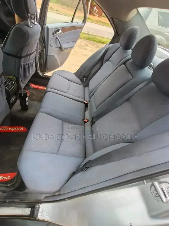 Mercedes-Benz C200 2002 Gris
