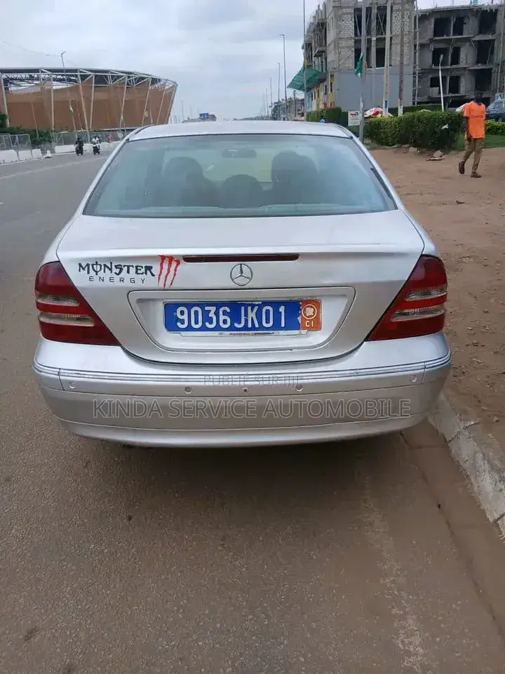 Mercedes-Benz C200 2002 Gris