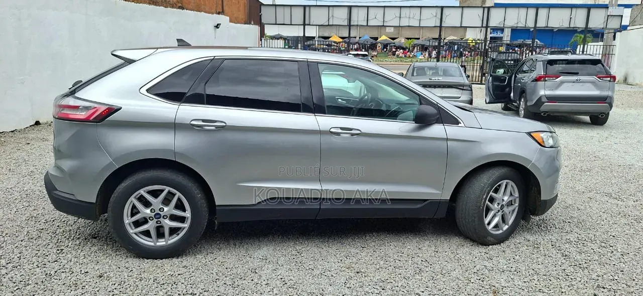Ford Edge SEL 2022 Gris