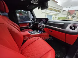Mercedes-Benz AMG GT 63 Coupe AWD 2025 Gris